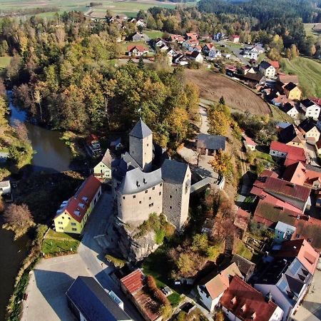 Ferienwohnung Und Sommerhaus Unter Der Burg Falkenberg  Zewnętrze zdjęcie